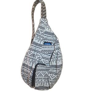 KAVU Black and White Aztec Patterned Rope Sling Bag Laid Back Hobo Boho backpack